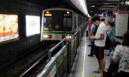 娱乐吃瓜酱上海地铁