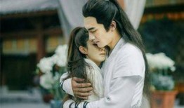 娱乐吃瓜情侣亲吻小说