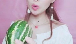 娱乐吃瓜酱的配音怎么弄